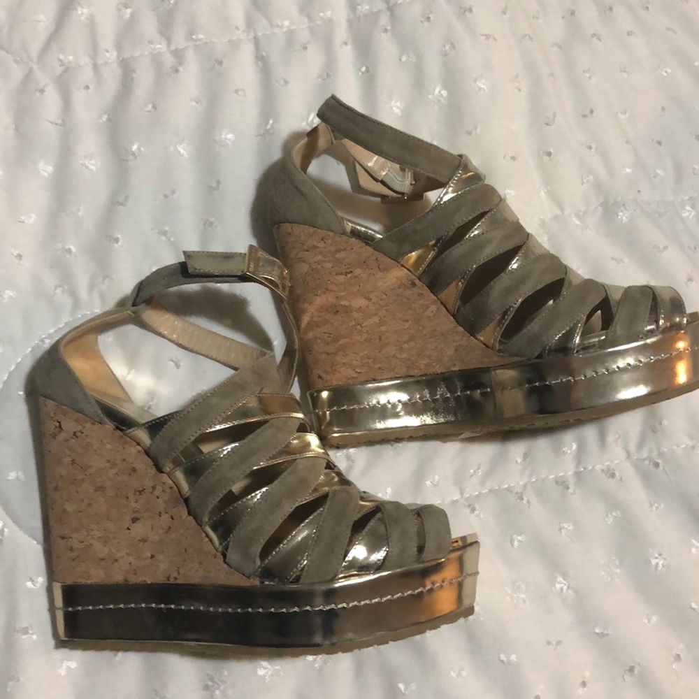Shoes - Picture 5 of 5
